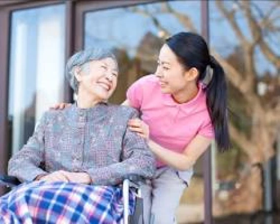 TRUNG TÂM CHĂM SÓC SỨC KHOẺ NGƯỜI CAO TUỔI HOA SEN