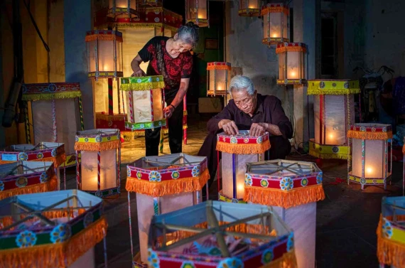 BẢO VỆ,  CHĂM SÓC, PHÁT HUY VAI TRÒ CỦA NGƯỜI CAO TUỔI