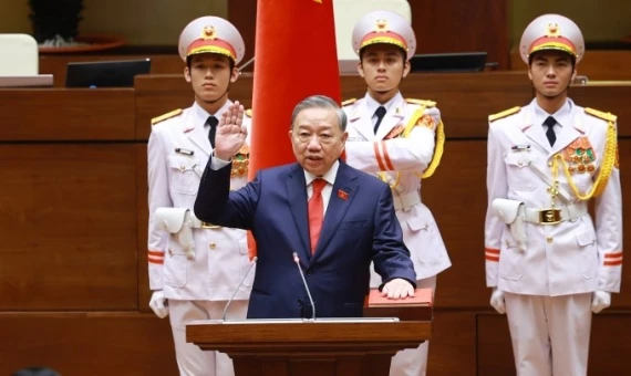 KIỆN TOÀN CÁC CHỨC DANH LÃNH ĐẠO CHỦ CHỐT TẠI KỲ HỌP THỨ NHẤT, QUỐC HỘI KHOÁ XVI