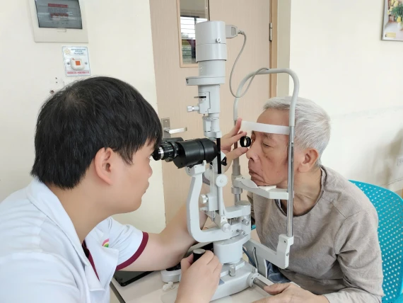 GIÀ HÓA DÂN SỐ VÀ YÊU CẦU CHUYỂN ĐỔI SANG “GIÀ HÓA KHỎE MẠNH” Ở VIỆT NAM